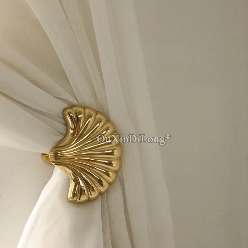 1Pair European Brass Shell-shaped Curtain Hooks Curtain Tie Draper Back Hooks Curtain Drapery Holder Hanger Hook Decorations