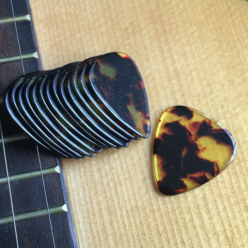 Lots of 100pcs Yellow Tortoise Ultra Heavy 1.5mm Celluloid Guitar Picks Standard Plectra