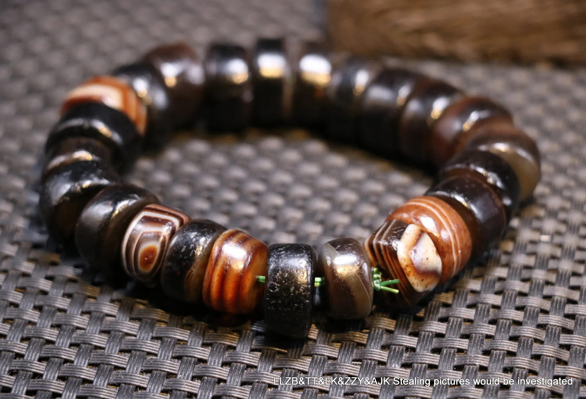 

Ultra Tibetan Top Old Agate dZi Bead Men's Big Bracelet Amulet 4A LKbrother Sauces Top Quality F029A