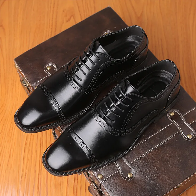 

Yomior Autumn Vintage Men Shoes Square Toe Formal Dress Leather Shoes Business Office Loafers High Quality Wedding Brogue Shoes
