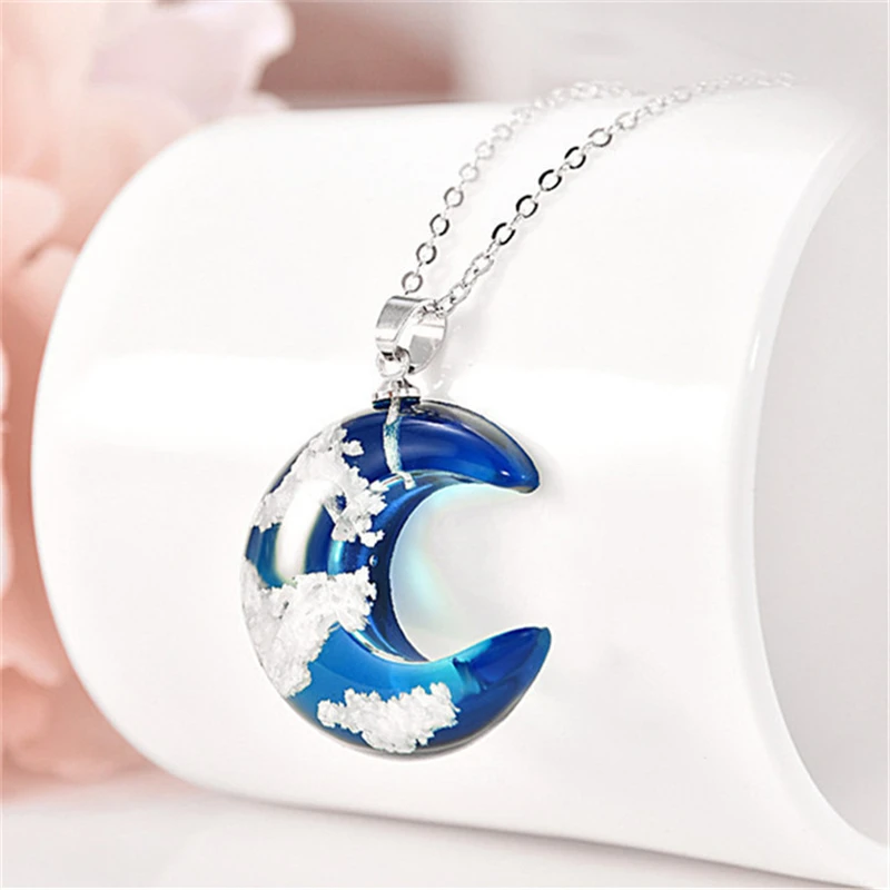 Moon Noctiluce Blue Sky And White Clouds Bird Gradient Pendant Necklace Transparent Ball Resin Fashion Jewelry Dropship