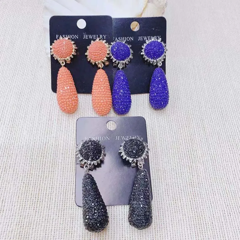 

ZLH New Fashion Personality Shiny Pave Rhinestone Teardrop Handing Earrings Drop Dangle Earring For Girl 3pairs Candy Color Mix