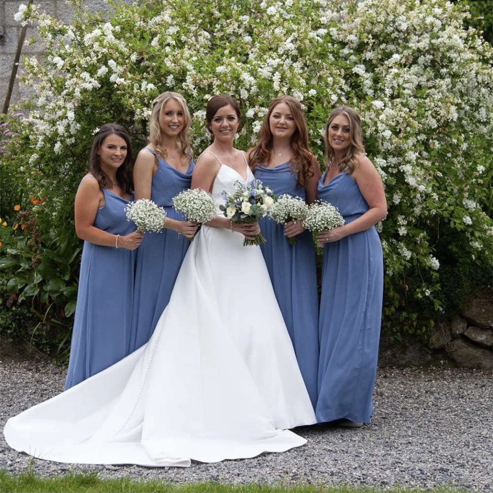 Biru Gaun Bridesmaid Sederhana Tanpa Lengan Backless A-Line Panjang Lantai Elegan Formal Pernikahan Gaun Malam Jubah Dibuat Baru