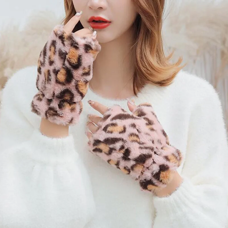 Fashion ladies leopard print plush touch screen gloves girls plus velvet thickening student half finger gloves E68