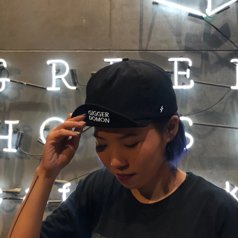 Japanese Fashion Brand Short-Brim Hat, Black /Khaki Retro-Style Caps, Personalized Tooling Short Visor Youth Peaked Cap