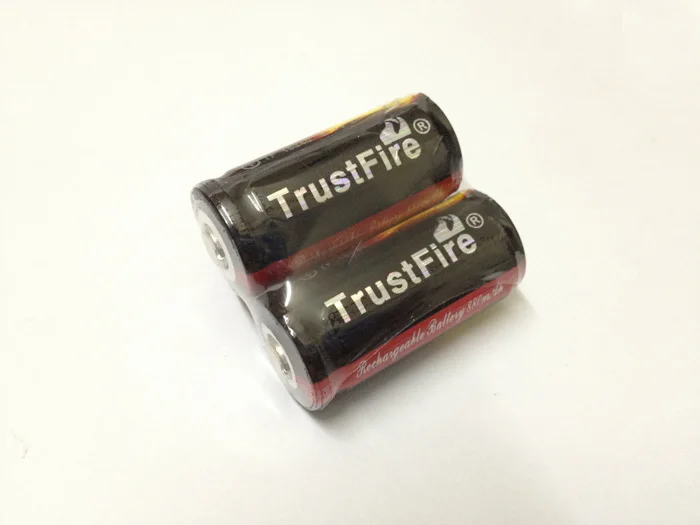 10 unids/lote TrustFire protegido 16340 880mAh 3,7 V baterías recargables de iones de litio 16340 batería de litio con PCB para linternas LED