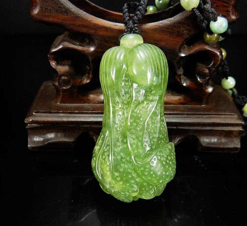 100% Natural Hand-carved Chinese Pendant jadeite Necklace cabbage Free shipping