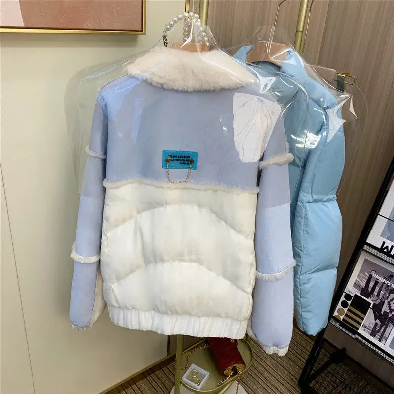 2024 Cappotto invernale da donna Addensare Parka corto Colletto sfocato Cappotto in cotone con cerniera Cappotto oversize in lana d'agnello Giacca con tasche grandi