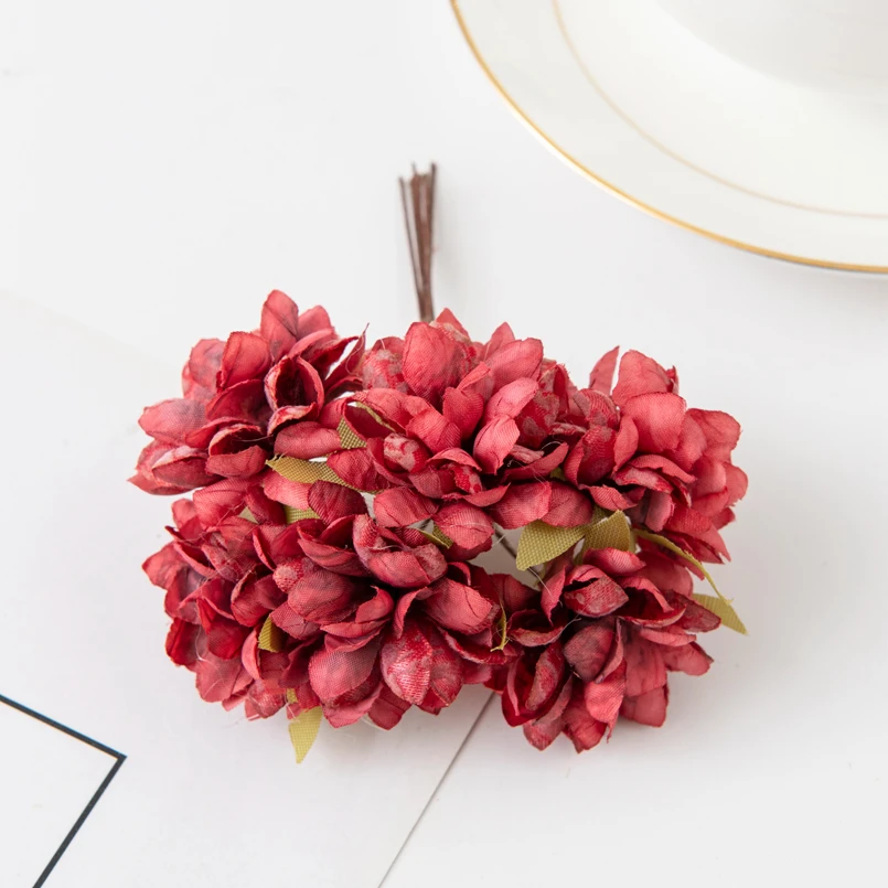 6PCS Künstliche Blumen Günstige Silk Nelke Mini Bouquet Hochzeit Kränze Neue Jahr Weihnachten Dekorationen für Home Scrapbooking