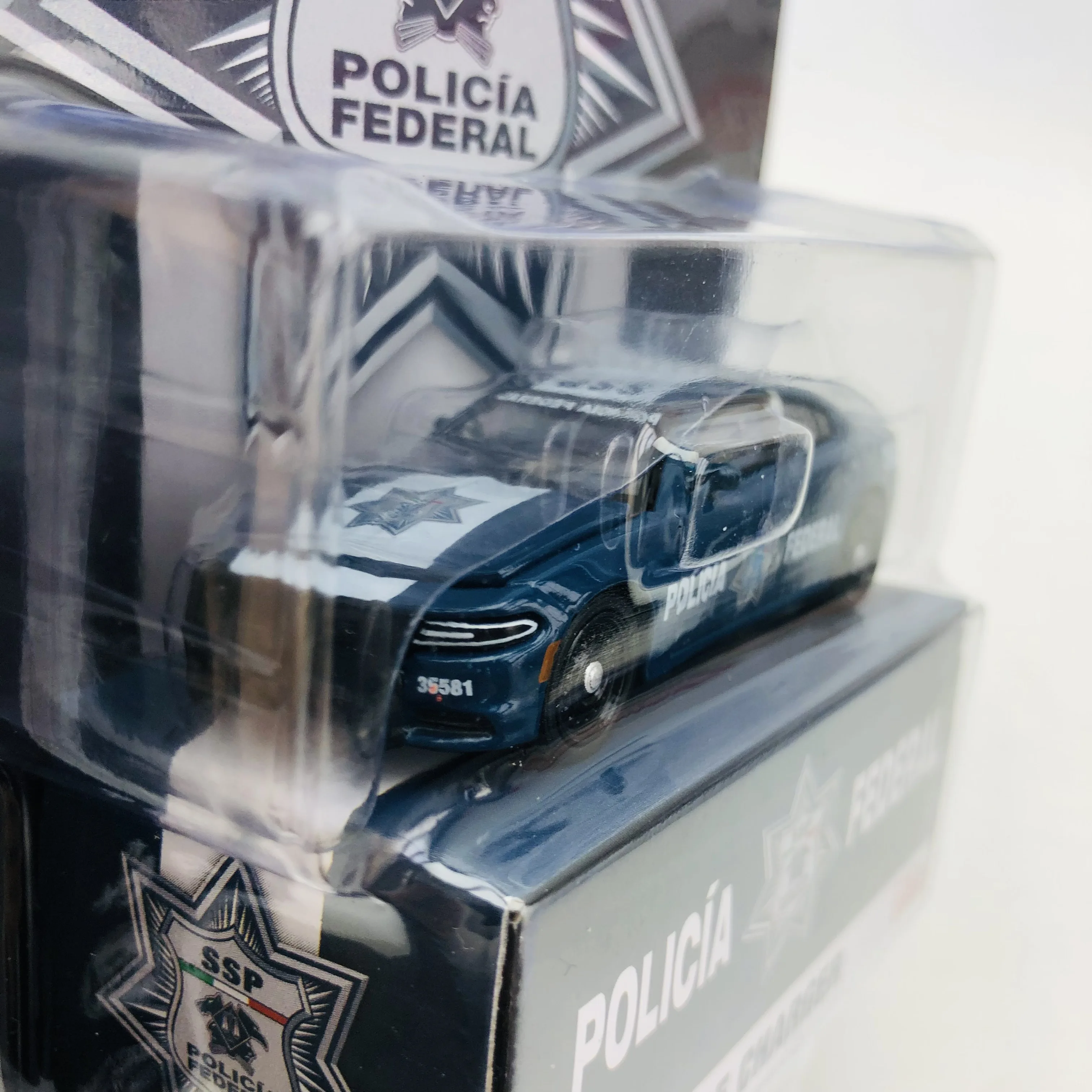 1/64 GreenLight 2017 Dodge Challenger  Mexican Police Department mijo limited  Collection  die-cast alloy car models