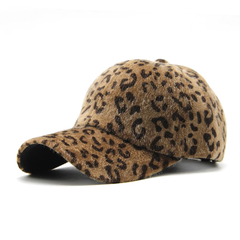 

Brand New Winter Baseball Caps For Women Faux Fur Leopard Cap Lady Casual Snapback gorros Hat