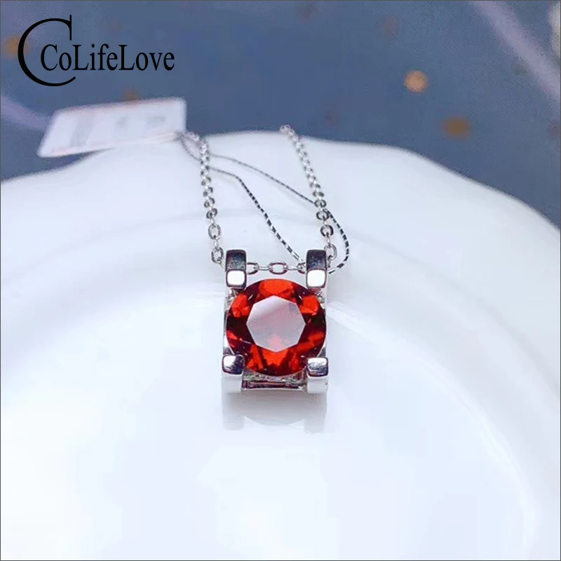 

CoLife Jewelry Classic Garnet Pendant for Young Girl 8mm Natural Garnet Pendant 925 Silver Garnet Jewelry for Daily Wear