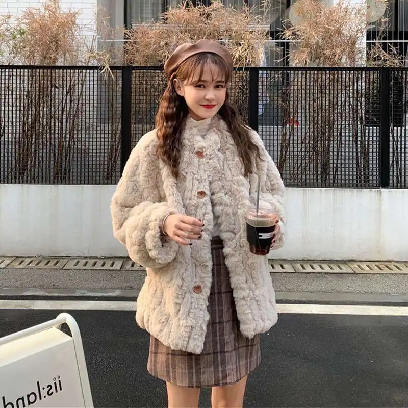 Winter Faux Fur Coat Jacket Women Thick Warm Short Loose Lamb Wool Coat Ladies Fashion Plush Coat Faux Rabbit Fur Overcoat 2023