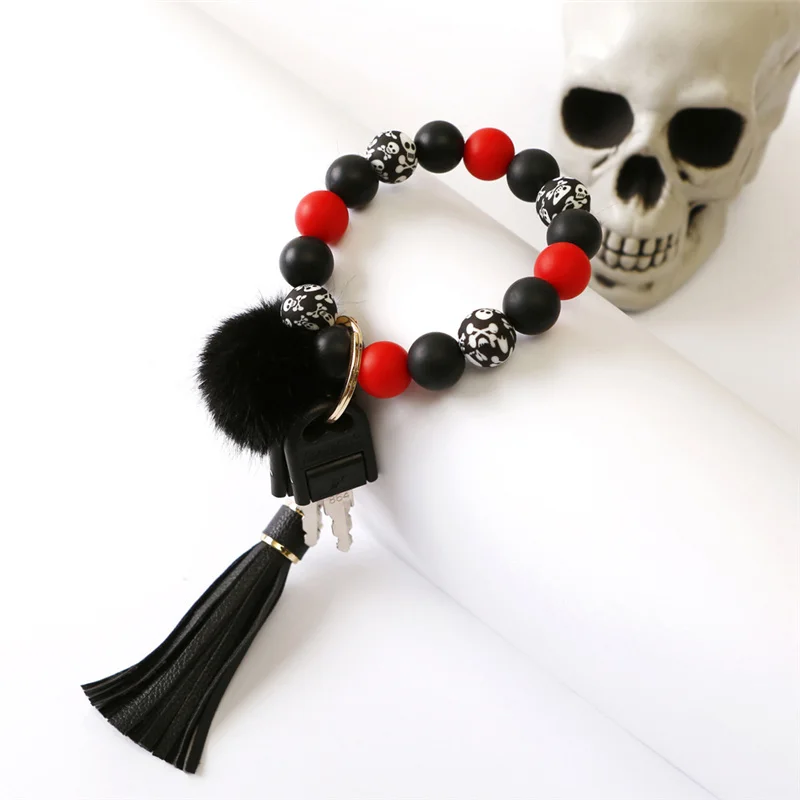 

Halloween Keychain Charms Skull Silicone Beads Car Keychain for Men Women Hairball Tassel Keyring For Keys Accessories Gift 2021