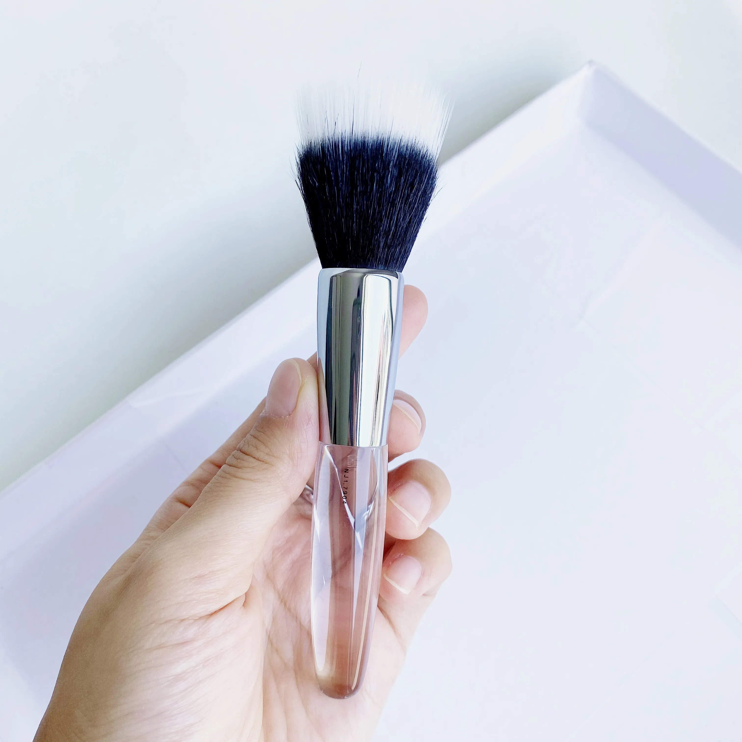 TME-SERIES Mistake Proof Sheer Application Brush - Dual-Fibre Stippling Face Foundation Brush Beauty Makeup blender tool