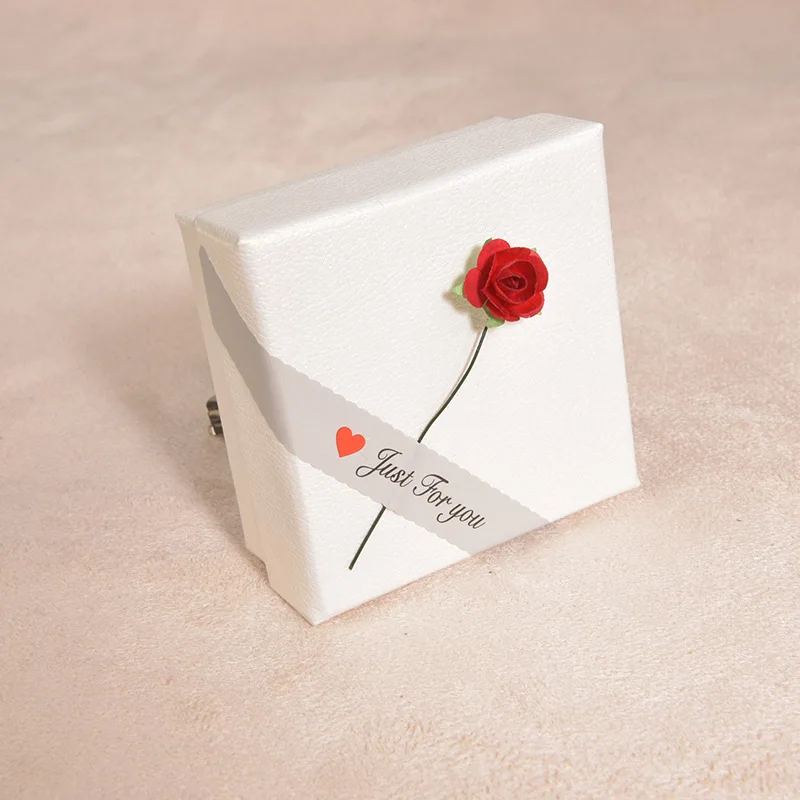10Pcs White Kraft Jewelry Packaging Boxes With Rose Flower Cotton Filled Matte Earring Ring Necklaces Gift Boxes Case