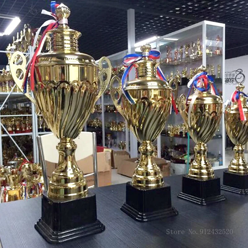 Customized Big Size Metal Trophy, Large Commercial, Football, Basketball, Souvenir, Universal Competition Commemorative Awarding