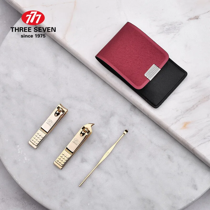 TRE SETTE/777 Portatile Nail Clippers Set Manicure Della Cuticola Pusher/Earpick 3 in 1 Oro-placcato Pedicure strumenti di cura di Unghie Artistiche