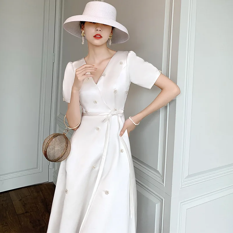 Vestido de fiesta francés con cuello en V para mujer, vestido de noche de manga corta con cuentas de perlas y flores, Vestidos de graduación blancos