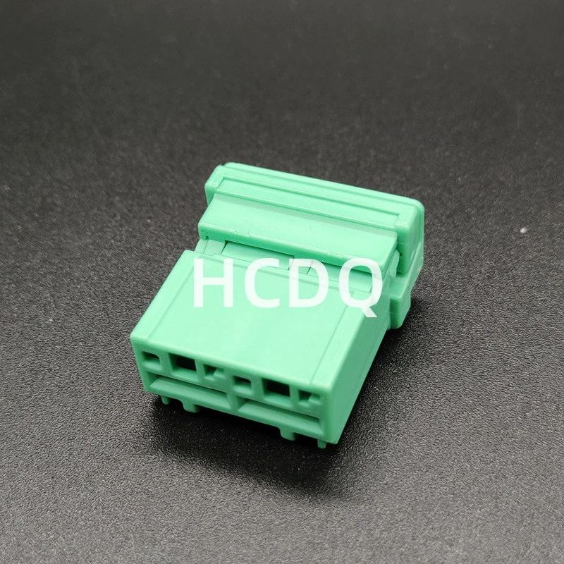 10 PCS Original and genuine 6098-4977 automobile connector plug housing supplied from stock