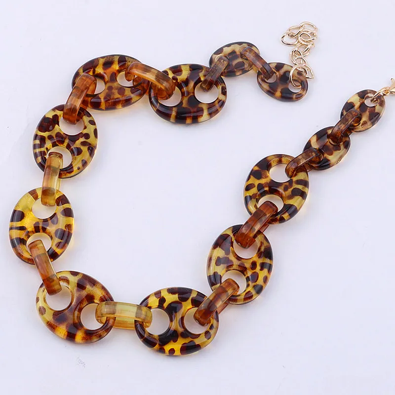 FishSheep Statement Leopard Geometric Acrylic Link Chain Necklace For Women Resin Coffee Bean Pig Nose Pendant Necklace Jewelry