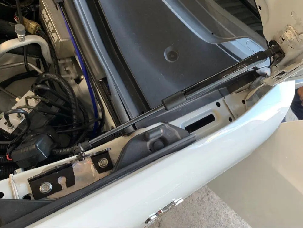 Capó delantero para FIAT 124 spider 2015-2022, puntales de Gas de fibra de carbono, amortiguador, soportes de elevación