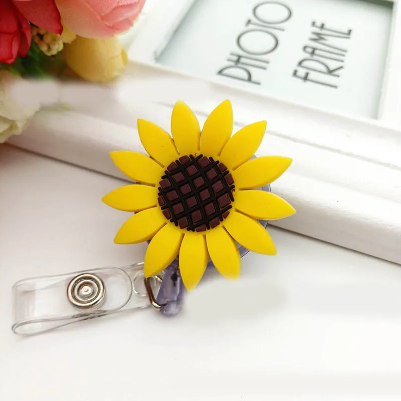 New Cartoon 60cm Silicone Beautiful Flowers Retractable Badge Reel Student Nurse Exhibition Enfermera Name Card ID Card Chest