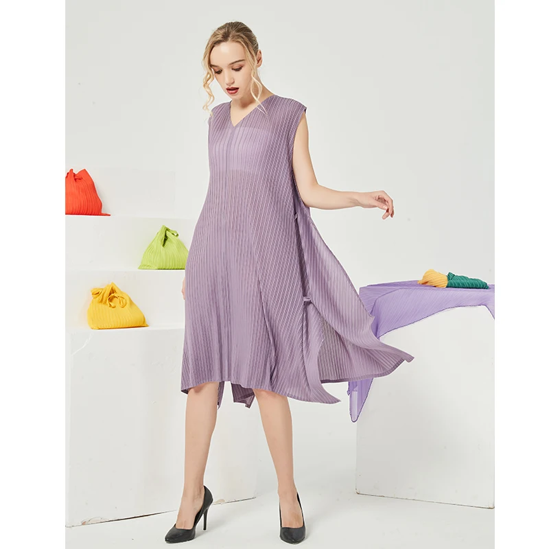 

HOT SELLING Miyake Fashion fold dress sleeveless v-neck soild Hem slit irregular dress IN STOCK