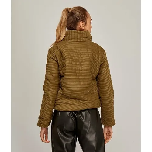 Candelabro abrigo caqui para mujer