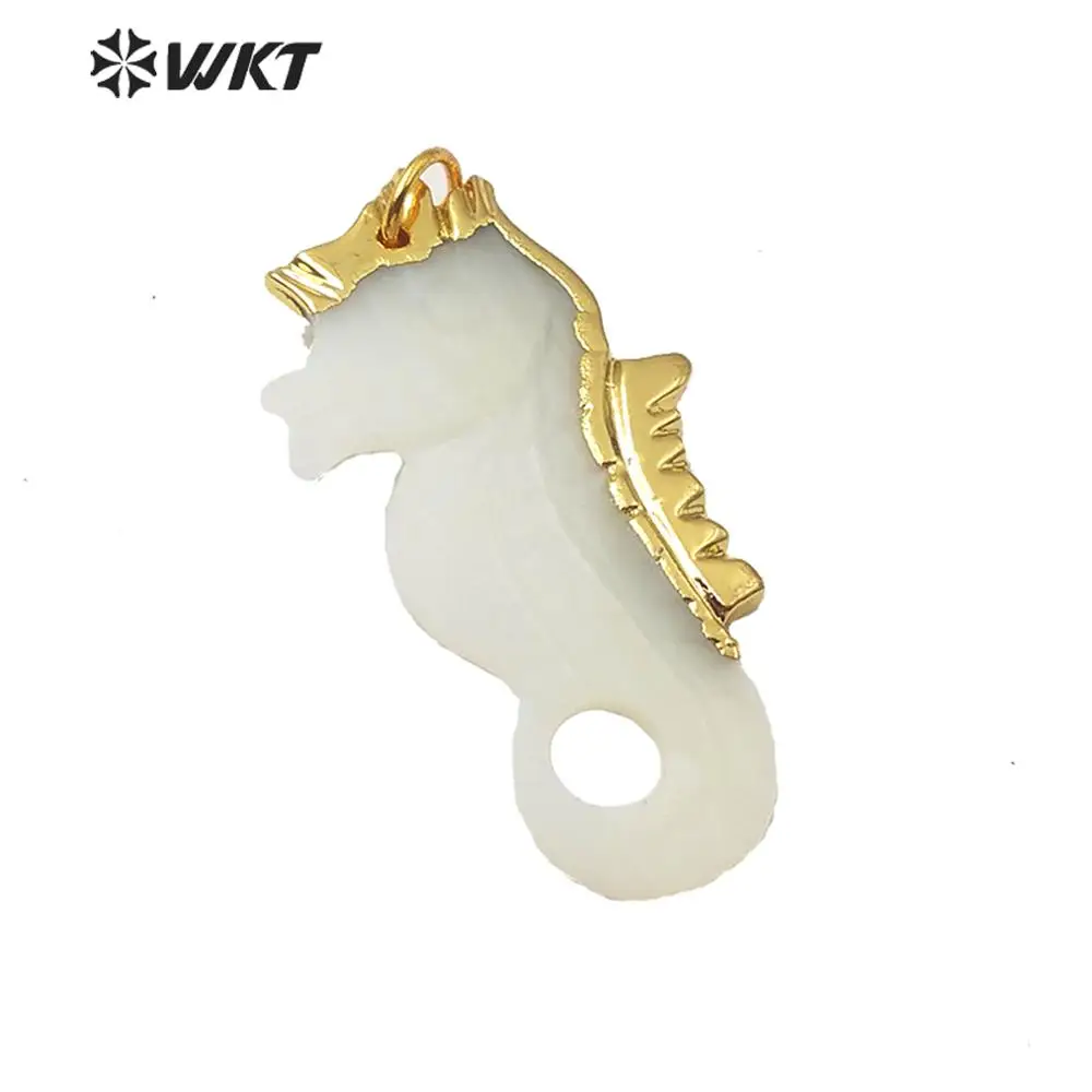 

WT-JP185 Lovely Natural Shell Sea Horse Pendant With Gold Electroplated Lady Gift Pendant charming Cute Accessories