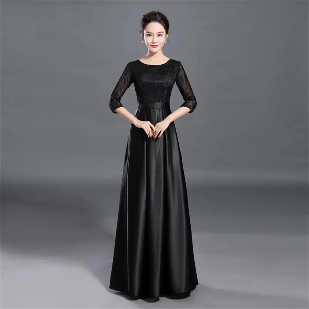 ครึ่งแขนลูกไม้ผู้หญิงอย่างเป็นทางการโอกาสElegant A-LineซาตินชุดราตรีO-Neck Party Prom Gowns Homecoming Dress