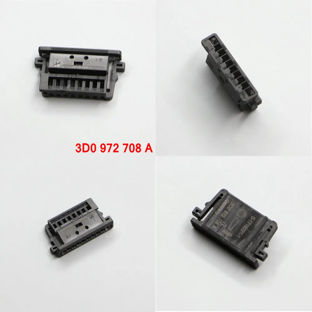 Applicable to automobile  Original Display Screen Indoor top lamp plug 8-pin plug 3D0 972 708 A  3D0972708A