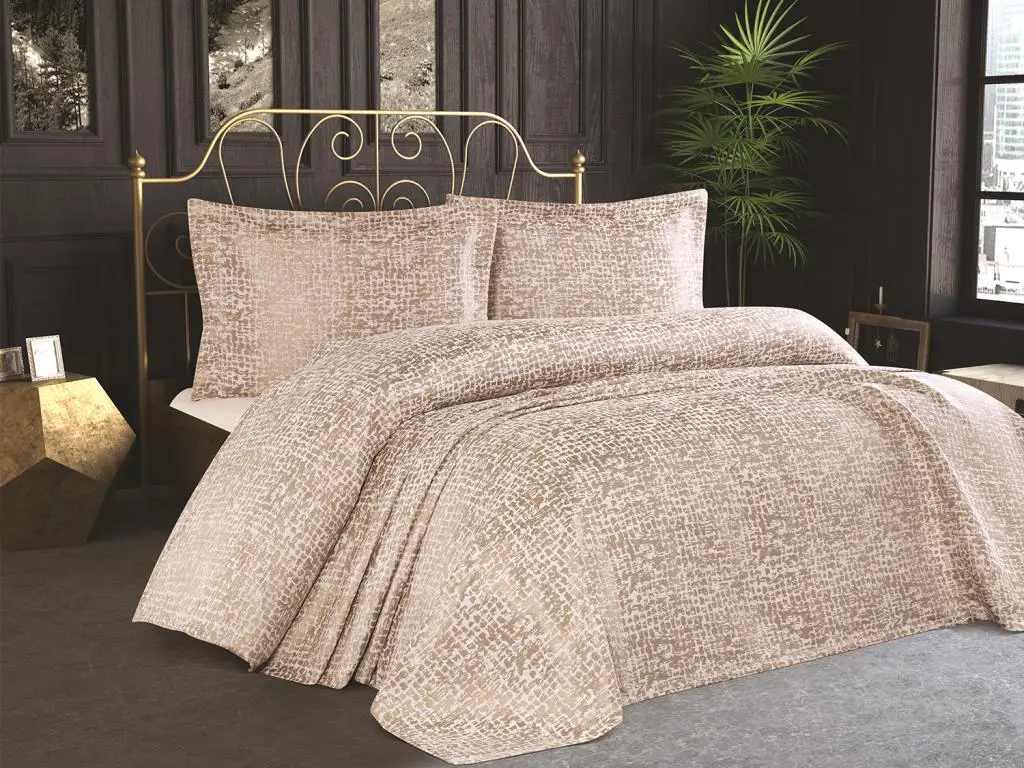 Land Of dowry Elmira Bed Cover Cappucino