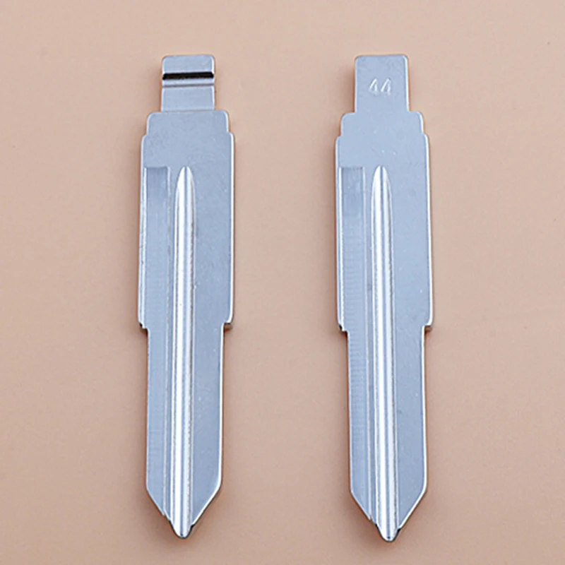 DAKATU 10 pcs/lot Metal Blank Uncut Flip KD VVDI  Remote Key Blade Type #44 for Chery Elegant Key Blade NO. 44