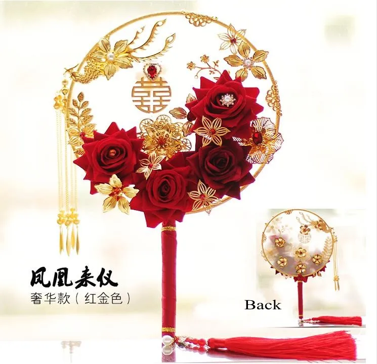 Bouquet de mariée de Style chinois, fleur rouge, bijoux en or, éventail traditionnel de mariée avec poignée à pompon, fait à la main, cadeau de mariage pour la mariée