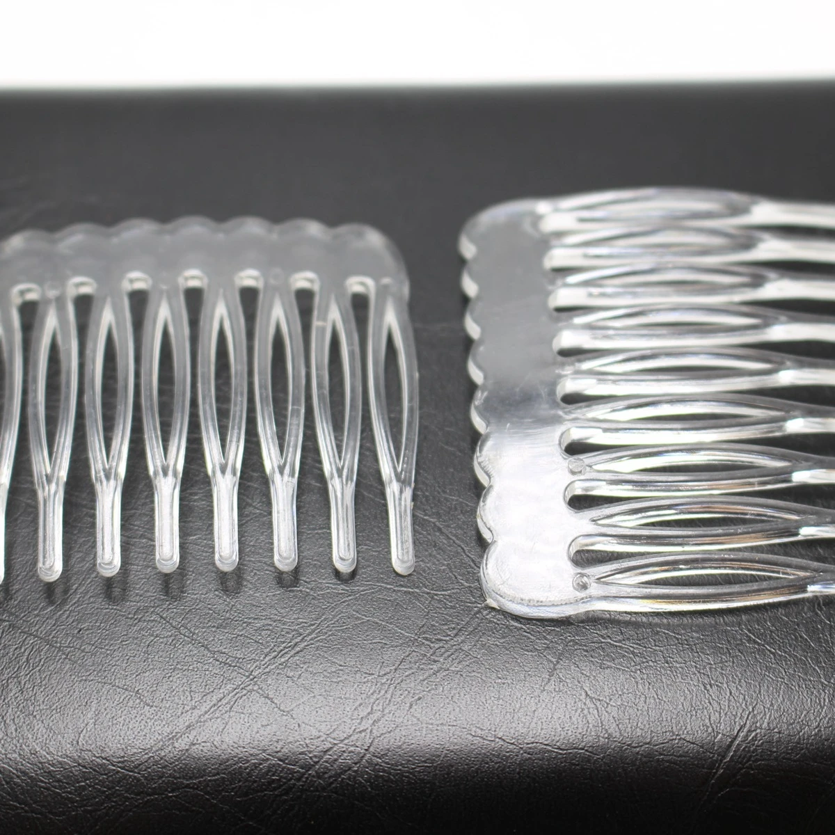 50 Clear Plastic Smooth Hair Clips Side Combs Pin Magic Grip Hair Pins 46X38mm Free Shipping High quality in EU and US quality