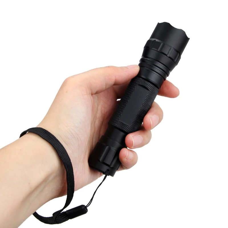 Imagem -02 - Zoomable Led Lanterna Arma Lâmpada de Montagem Predador Varmint Caça Arma Luz Mais Rifle Escopo Montagem Interruptor 18650 Carregador 1000lm