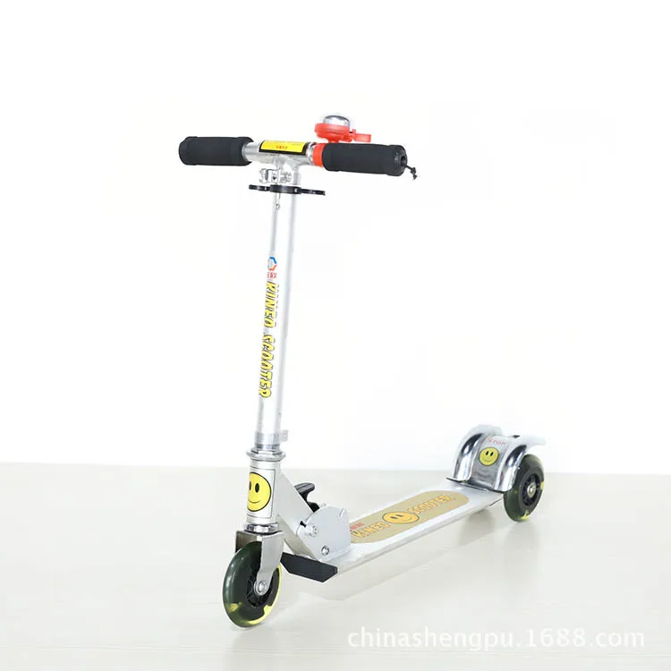 Children's Outdoor Aluminum Alloy Flashing PU Three Wheel Folding Kick Scooter