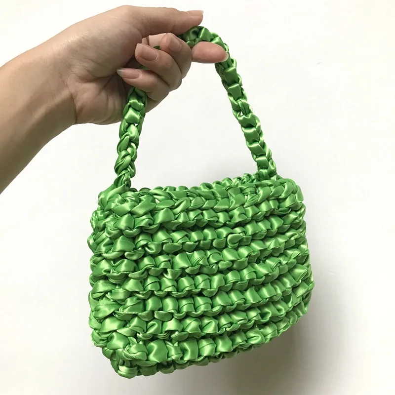 Mini borsa fluorescente per le vacanze al mare borsa con nodo in corda di seta satinata borsa tessuta moda femminile corea nuove piccole borse retrò