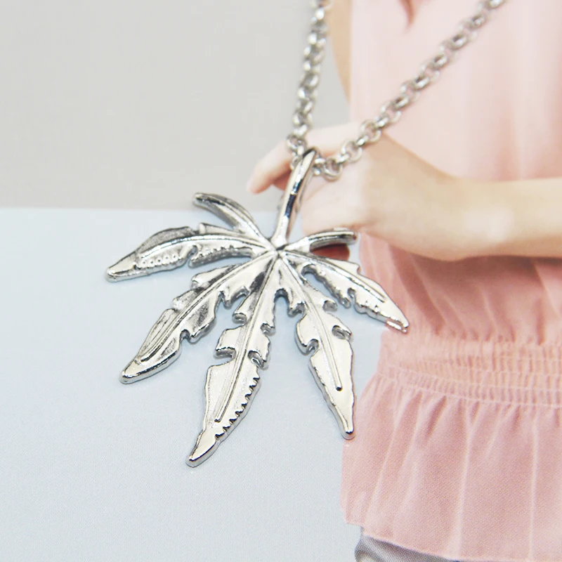 الأزياء والمجوهرات مابل ليف قلادة القنب ليف قلادة سحر سلسلة قلادة للنساء الرجال Gifls الملحقات