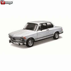 Bburago 1:32 1972 BMW 2002tii simulation alloy car model plexiglass dustproof display base package Collecting gifts