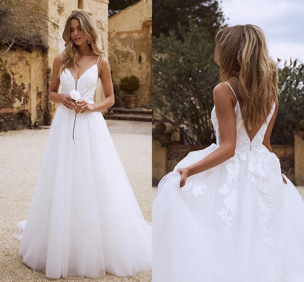 

New Backless Bohemian Wedding Dresses Beach 2024 Lace Appliques Spaghetti Strap Vintage Bride Gowns Robe De Mariee