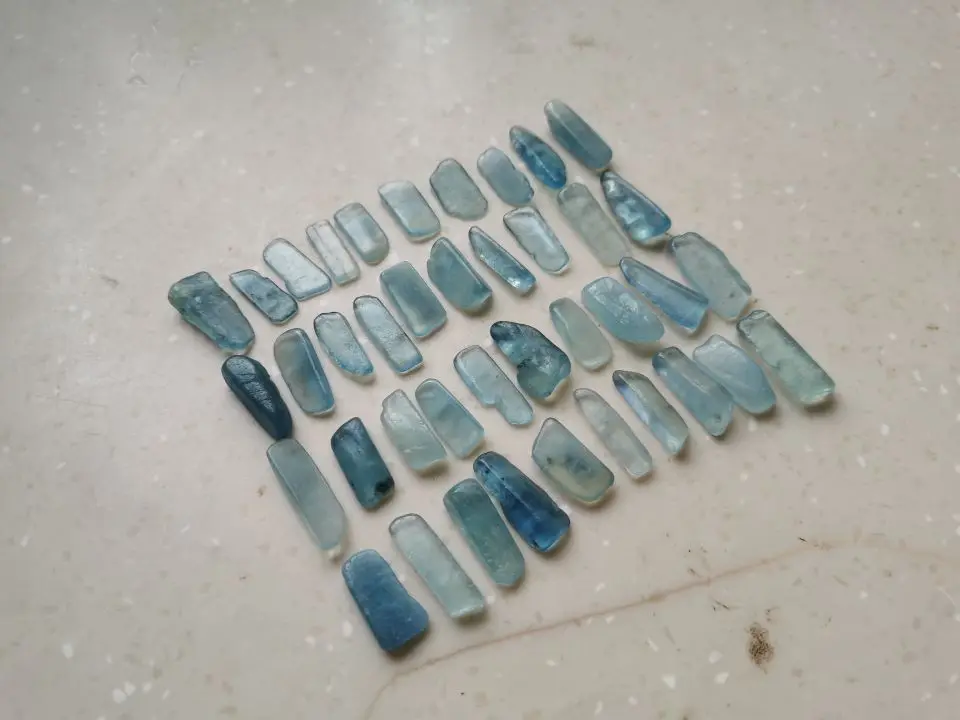 40pcs NATURAL Aquamarine QUARTZ Crystal freedom body gem