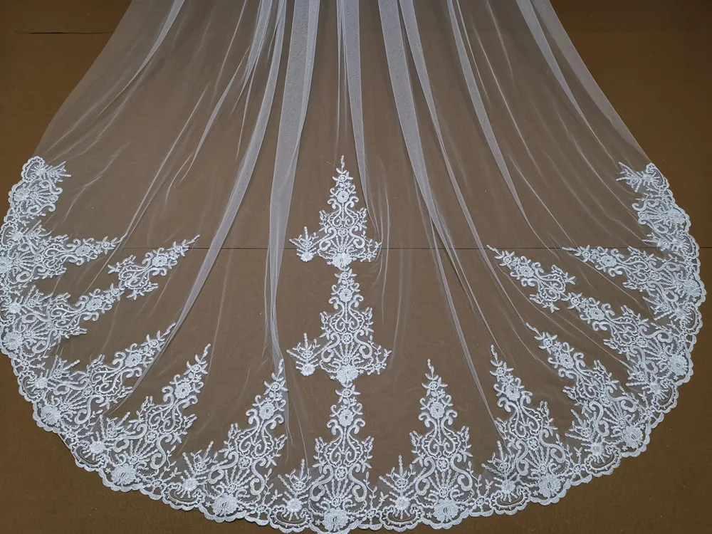 Echte Foto Lange Kant Wedding Veils 4 Meter Wit Ivoor Bridal Veil Met Kam Bruid Hoofddeksel Bruiloft Accessoires Veu De noiva