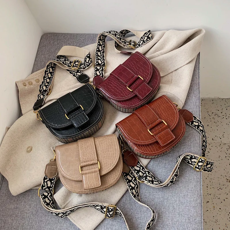 2021 New Crocodile-Print Saddle Bag High-End Tidal Korean Version Of The Wide Shoulder Strap Stiletto Bag Single Saddle Bag