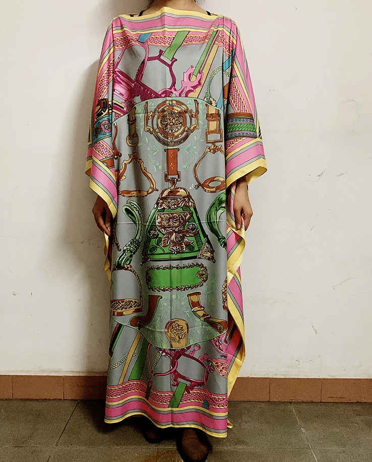 Length 130cm Bust 130 cm elegant printed silk Caftan lady dresses Loose Style Dashiki African Muslim women long dresses