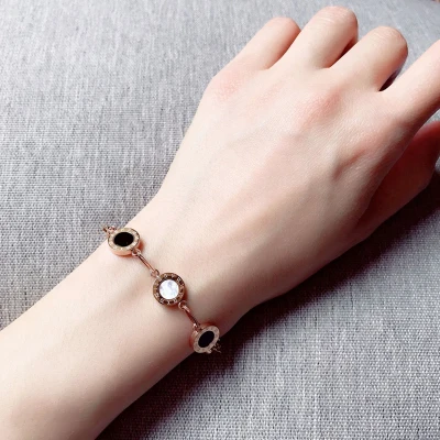 

YUN RUO Fashion Natural Shell Roman Number Bracelet Woman Gift Rose Gold Color Titanium Steel Jewelry Never Fade Drop Shipping