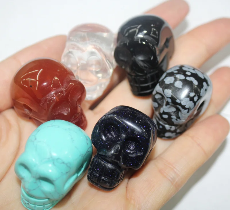 5pcs Natural Agates Stone Heand Carved Human Reiki Drilled Hole Skull Figurine Statue Sculptures Pendants for Jewelry Making