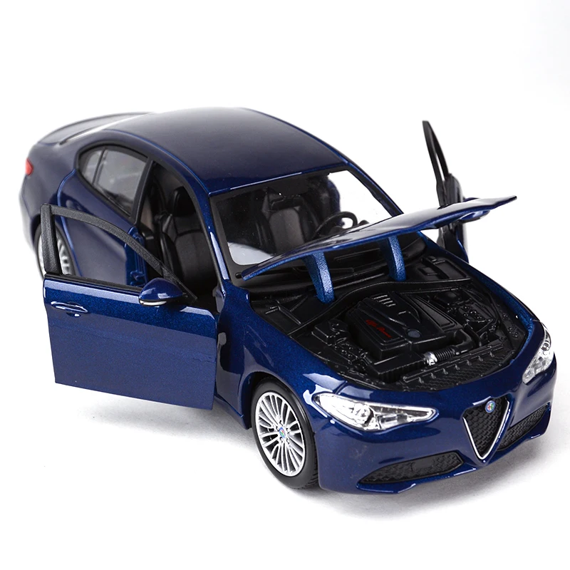 Bburago – voiture de sport Alfa Romeo Giulia 1:24, véhicules statiques moulés, modèle de voiture de collection, jouets