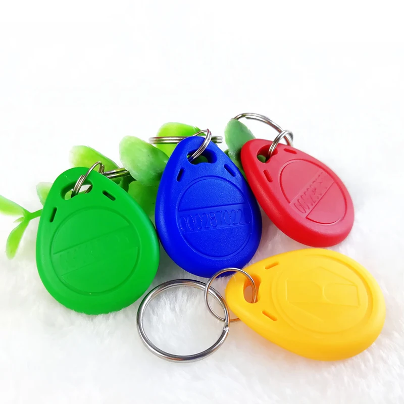 100 шт., RFID-брелок для ключей с EM-картой, 125 кГц, брелок для карт, метки RFID ISO EM4100 и совместимость